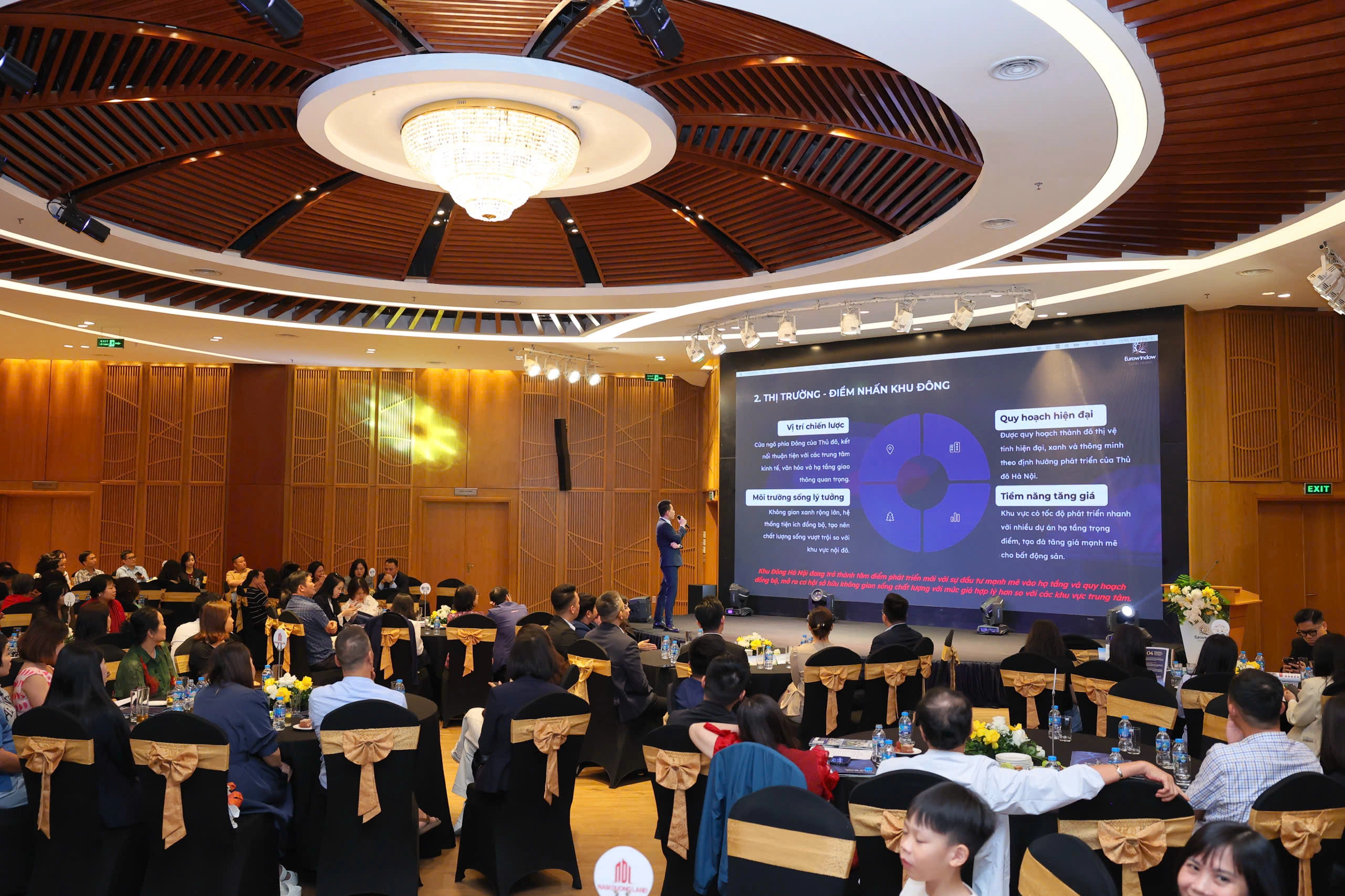 z7158398009178-8eeba4e1a565f65e6f9819aedd8bd368